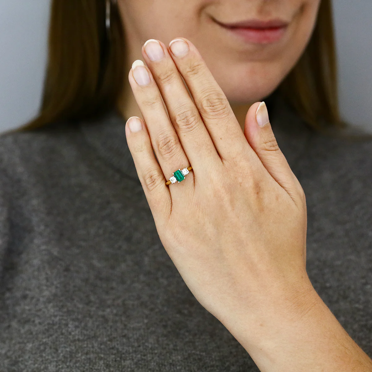 Heirloom Collection 0.72ct Bahia Emerald-Cut Emerald & 0.41ct Diamond Three-Stone Ring | 18K Yellow Gold & Platinum - Image 6