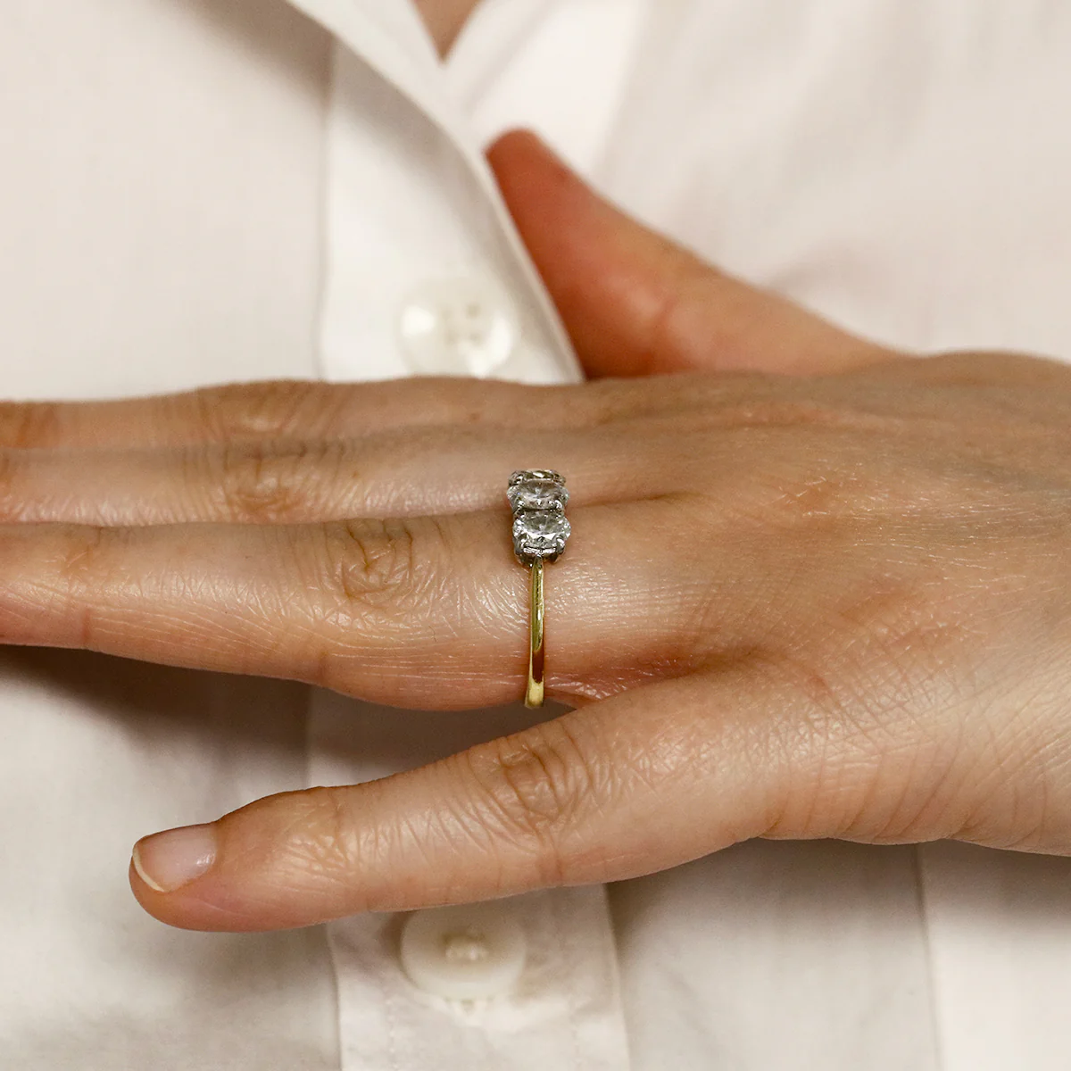1.31ct Oval Cut Diamond Three Stone Engagement Ring | Pre-Loved | 18K Yellow Gold - Image 7