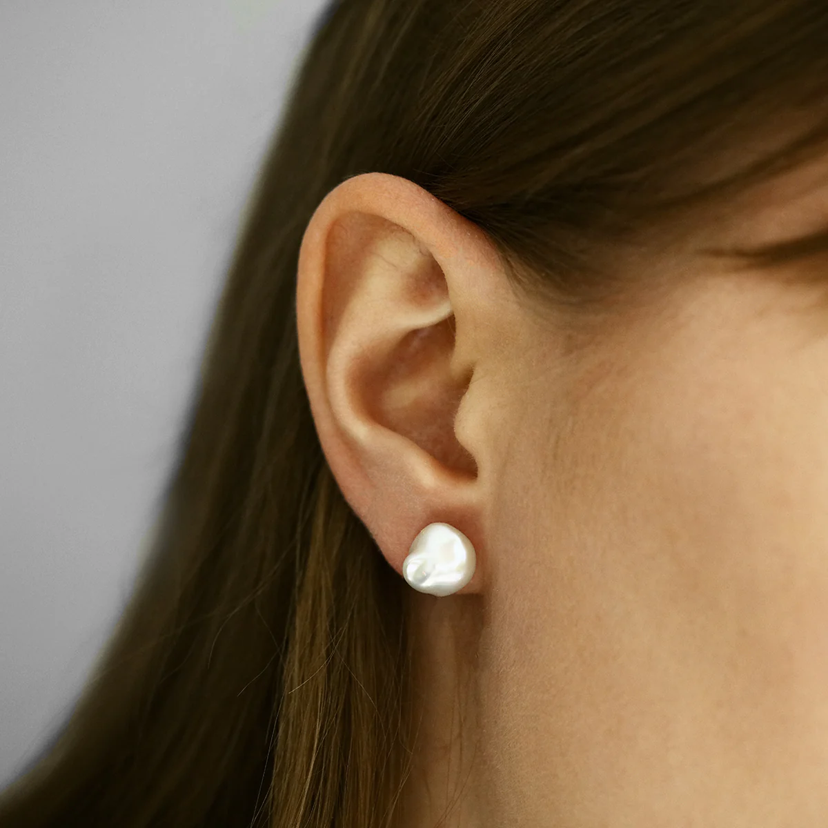 Pearlessence Collection 10-11mm White Keshi Pearl Stud Earrings | 9K Yellow Gold - Image 6
