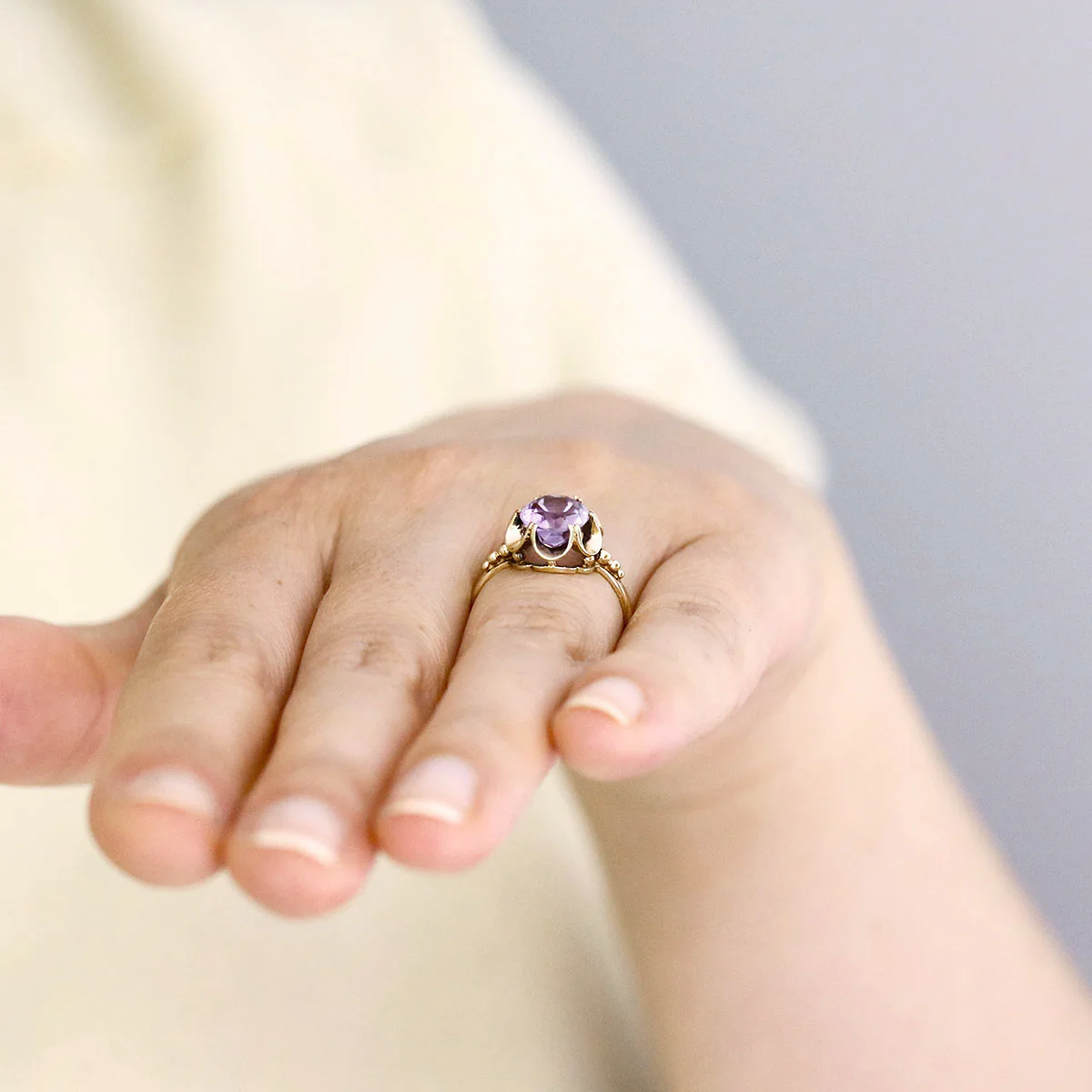 1972 Vintage Amethyst Fluted Dress Ring | Pre-Loved | 9K Yellow Gold - Image 8