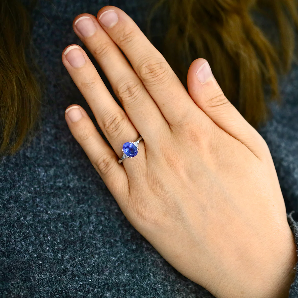 2.23ct Oval Cut Tanzanite and Trillion Cut Diamonds Three stone Ring | Pre-Loved | Platinum - Image 6