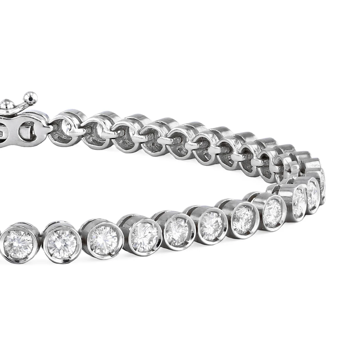 4.23ct Diamond Tennis Bracelet | Pre-Loved | 18K White gold - Image 3