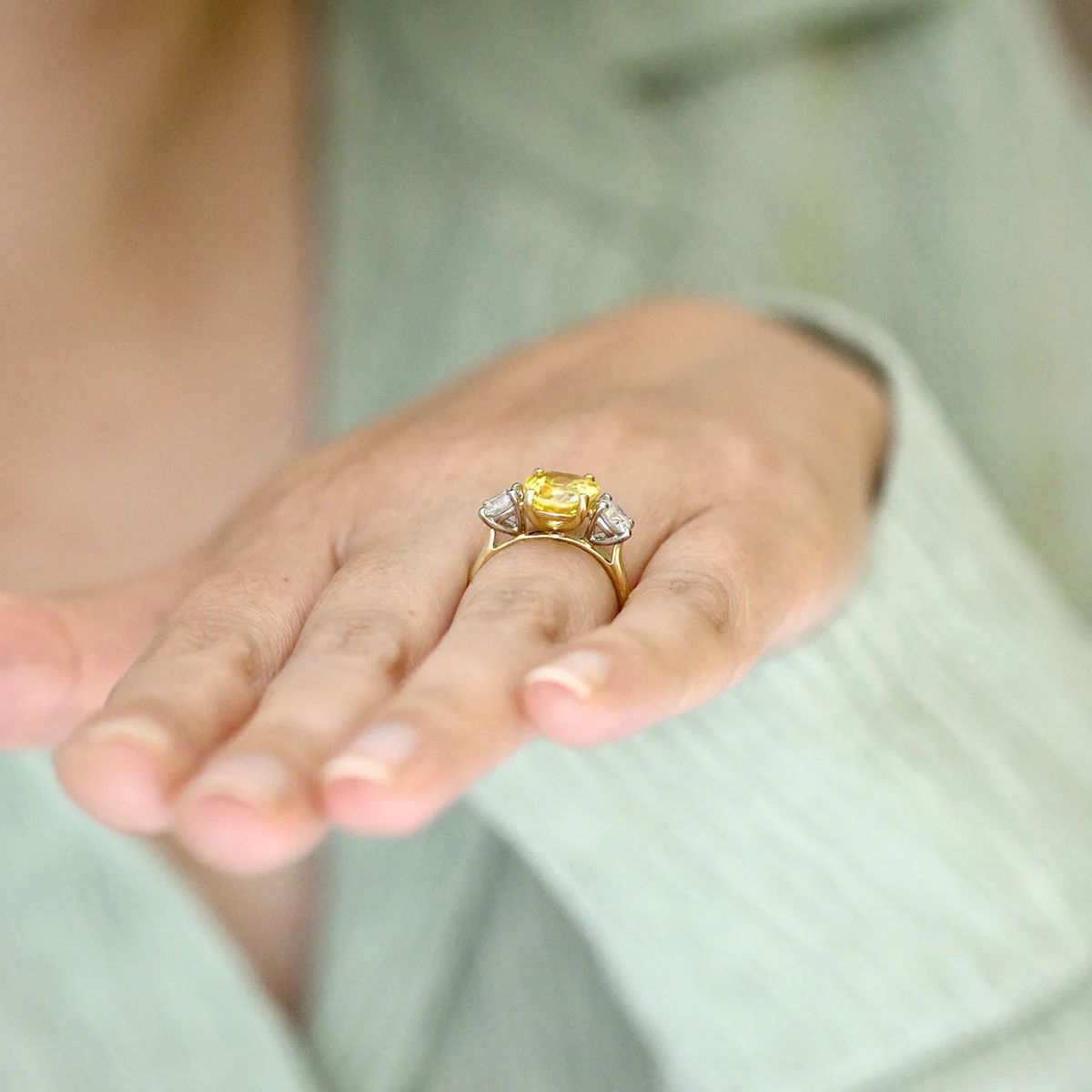 4.86ct Oval Cut Yellow Sapphire and 1.00ct Brilliant Cut Diamond Three Stone Ring (Contemporary Mount) | Pre-Loved | 18K Yellow Gold - Image 8