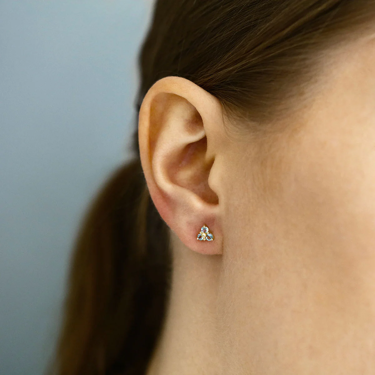 Birthstone Collection 0.34ct Aquamarine Trefoil Stud Earrings | 9K Yellow Gold - Image 6