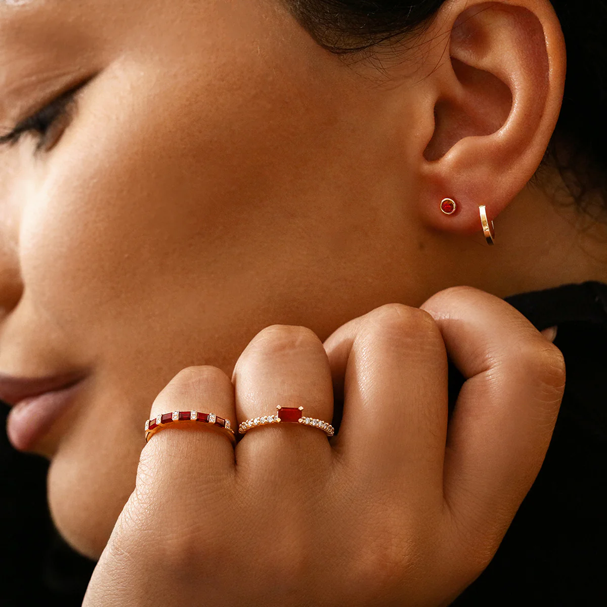 Bijou Collection 0.46ct Emerald Cut Ruby Shoulder Set Ring | 9K Yellow Gold - Image 6