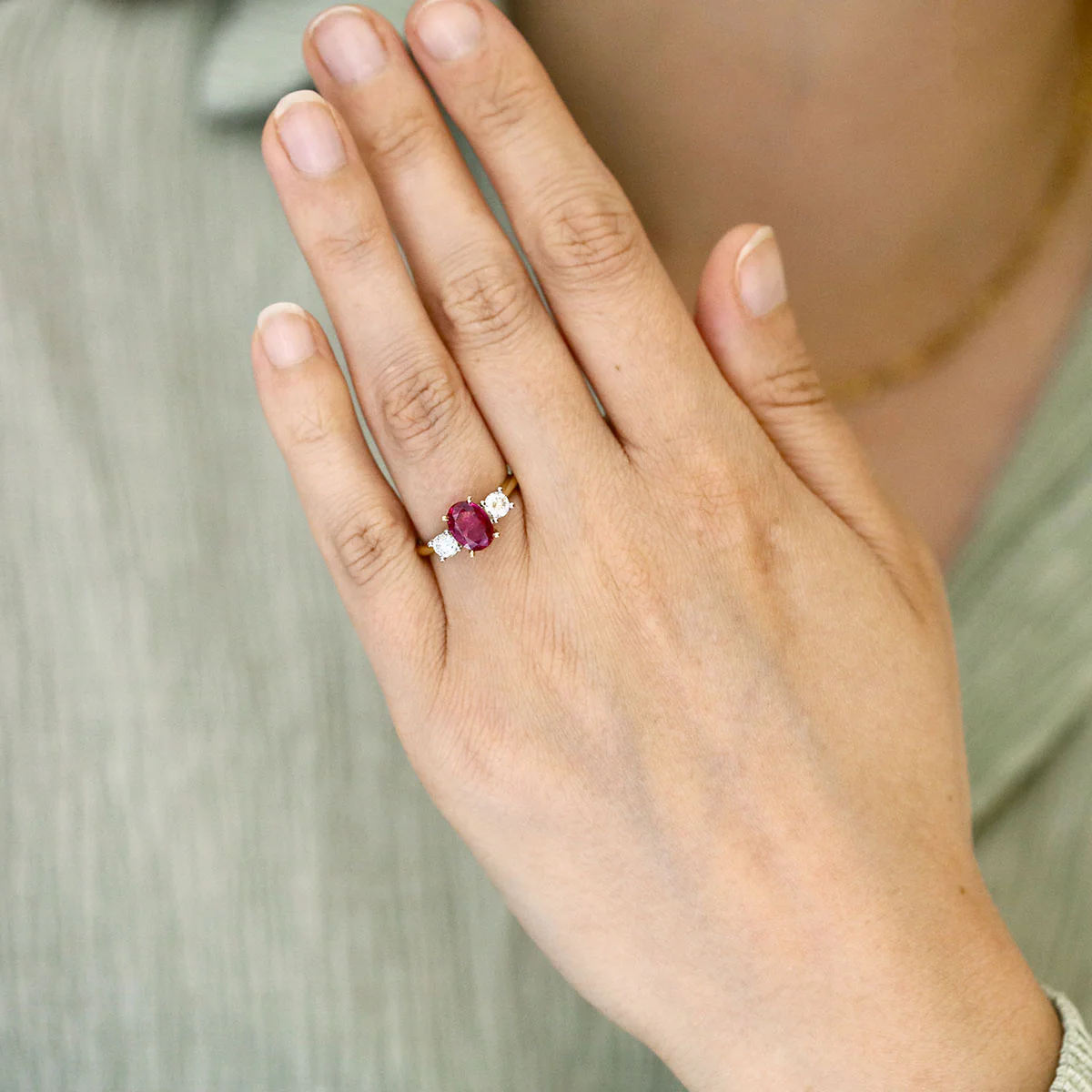 Heirloom Collection 1.21ct Myanmar Ruby and 0.50ct Brilliant Cut Diamond Trilogy Ring | 18K Yellow Gold & Platinum Set - Image 6