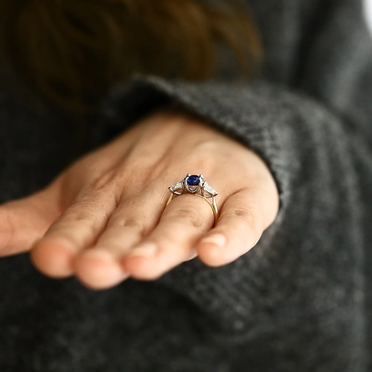 Heirloom Collection 2.13ct Oval Ceylon Sapphire and 0.64ct Pear Cut Diamonds Three Stone Ring | 18K Yellow Gold - Image 8