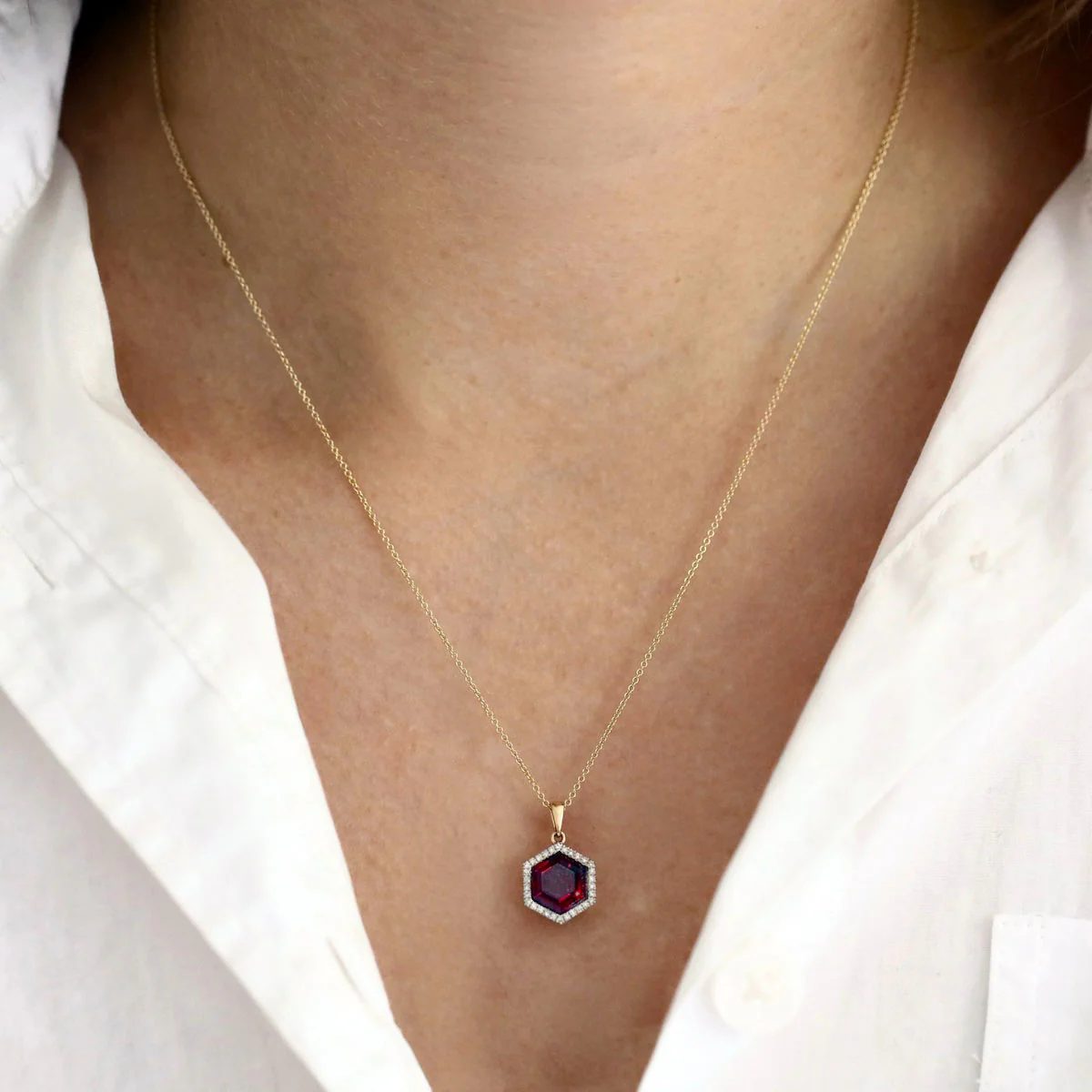 Birthstone Collection 2.71ct Garnet Hexagonal with Diamond Halo Necklace | 9K Yellow Gold - Image 4