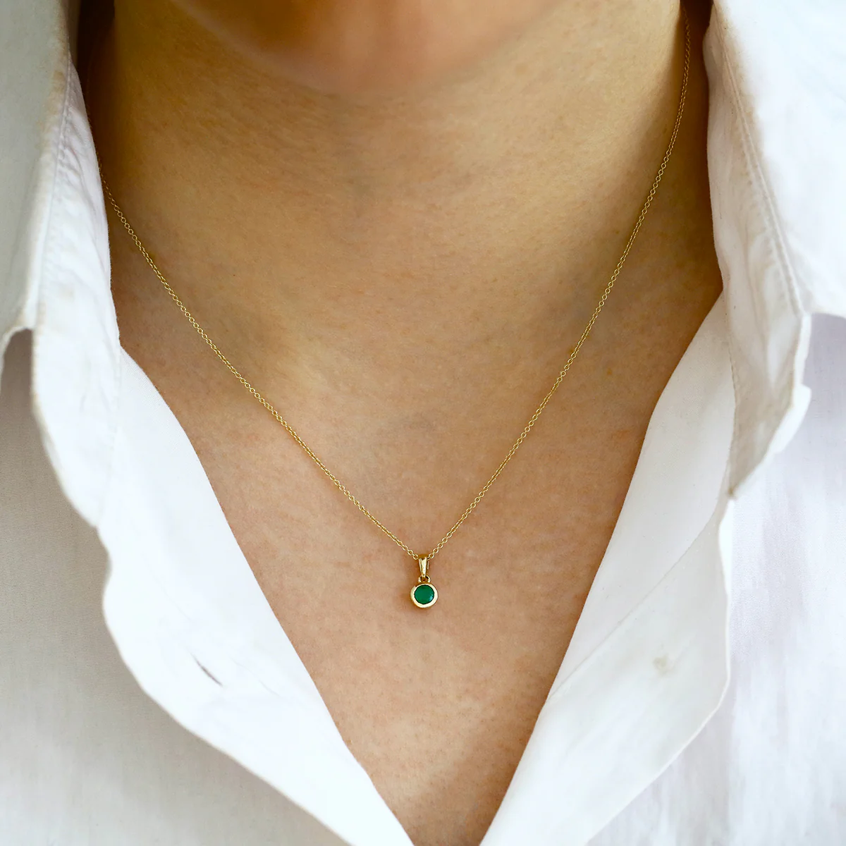 Bijou Collection Emerald Pendant and Earring Set | 9K Yellow Gold - Image 9