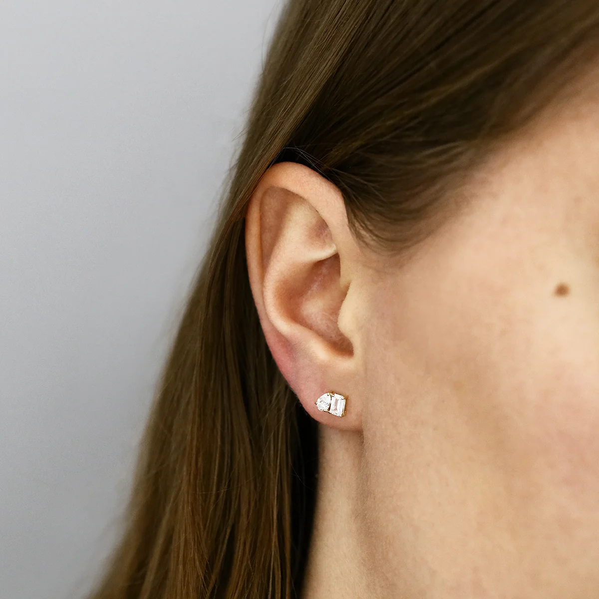 Everyday Diamonds 0.98ct Toi Et Moi Pear and Emerald Cut Lab Grown Diamond Stud Earrings | 9K Yellow Gold - Image 5
