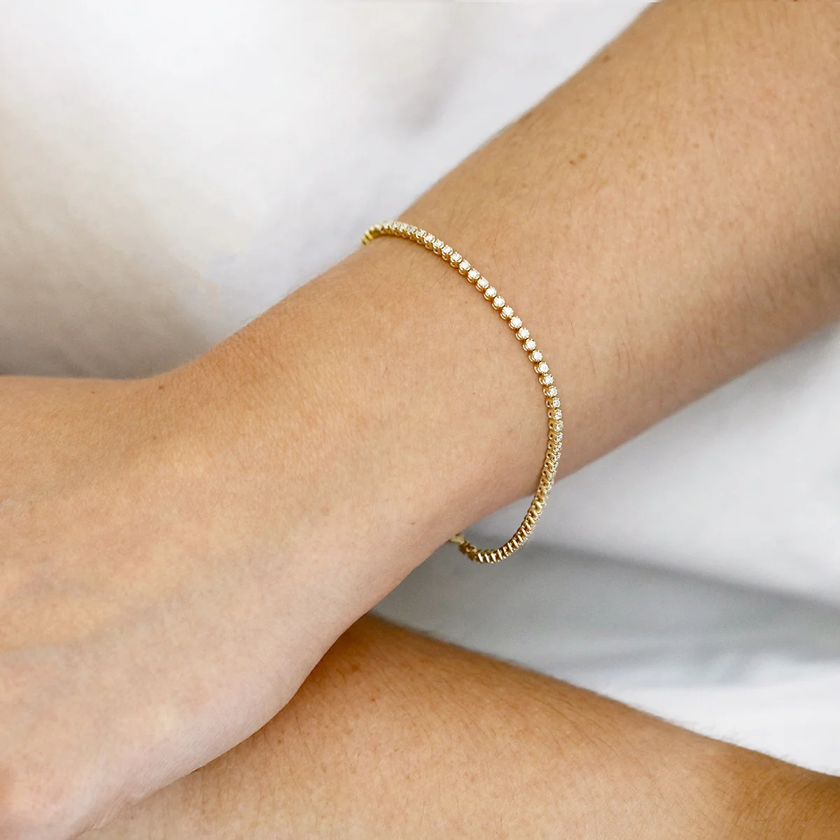 Everyday Diamonds 1.05ct Brilliant Cut Natural Diamond Tennis Bracelet | 9K Yellow Gold - Image 4