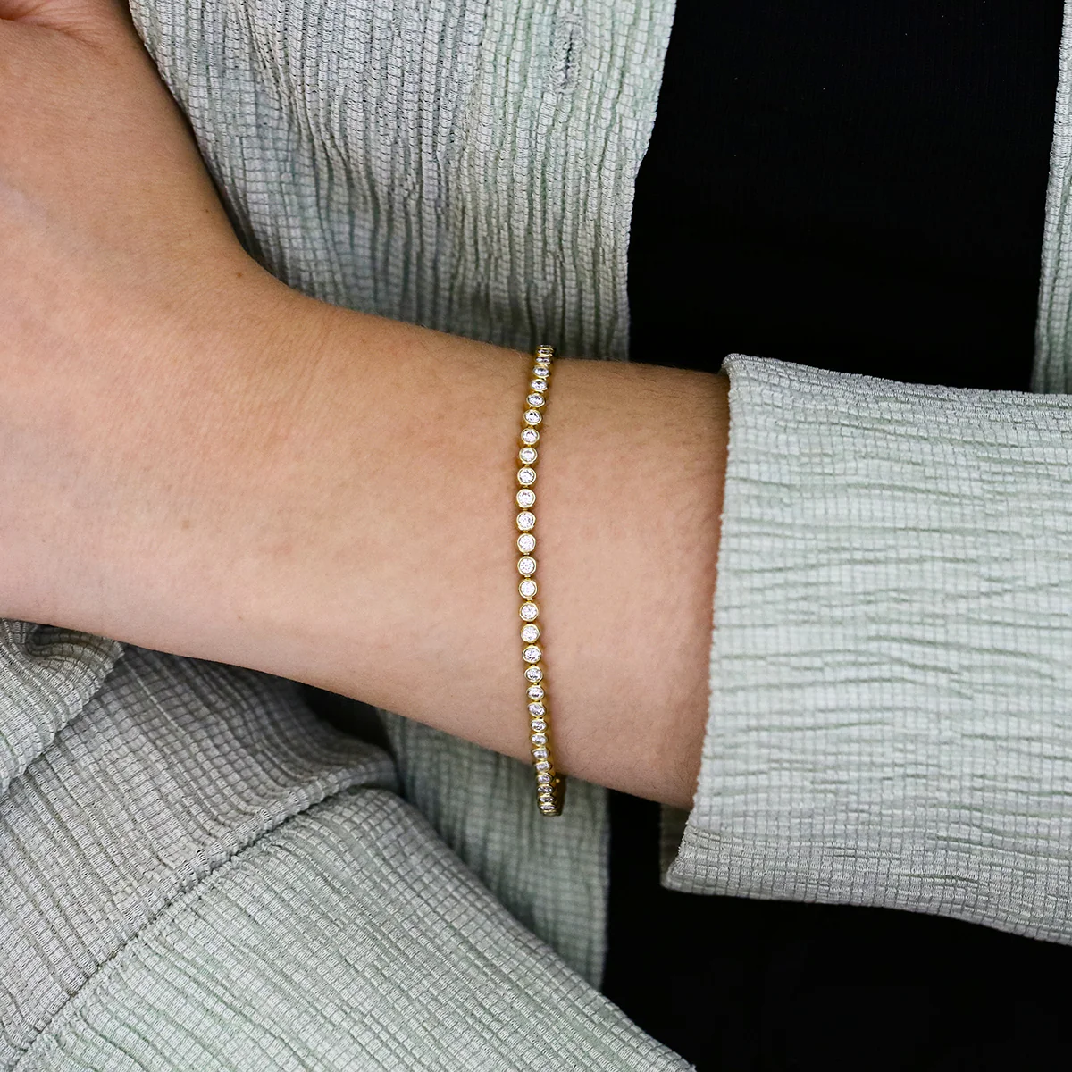 Everyday Diamonds 2.03 Round Brilliant Lab Grown Bezel Set Tennis Bracelet | 9K Yellow Gold - Image 4