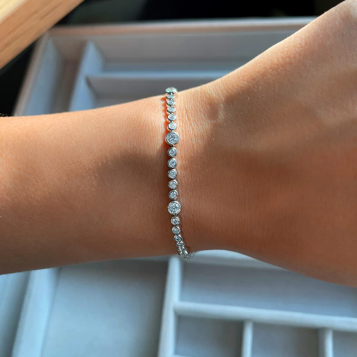 Everyday Diamonds Collection 2.35ct Diamond & White Gold Drops Tennis Bracelet - Image 4