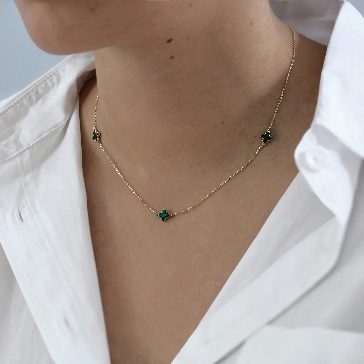 Soleil Collection 16"-17" Malachite Quatrefoil Petal Necklace | 9K Solid Yellow Gold - Image 5