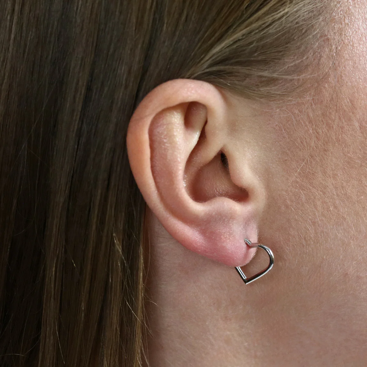 Open Heart hoop Earrings | 9K White Gold - Image 6