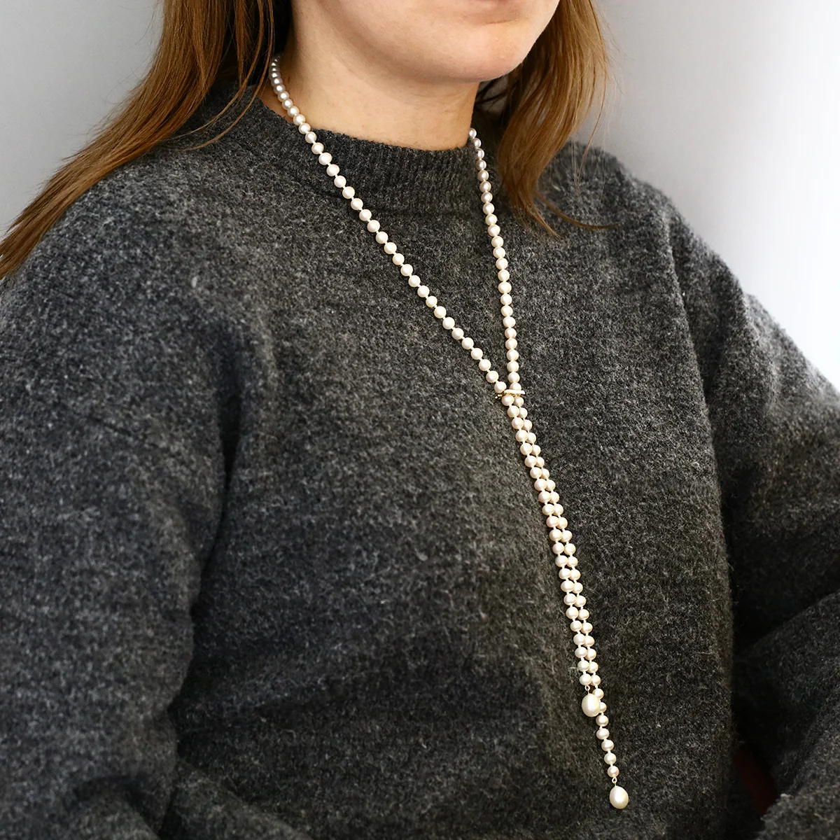 Pearlessence Collection 32" Cultured 6–6.5mm River Pearl Lariat Necklace with Shortener Clasp | 9K Yellow Gold - Image 5