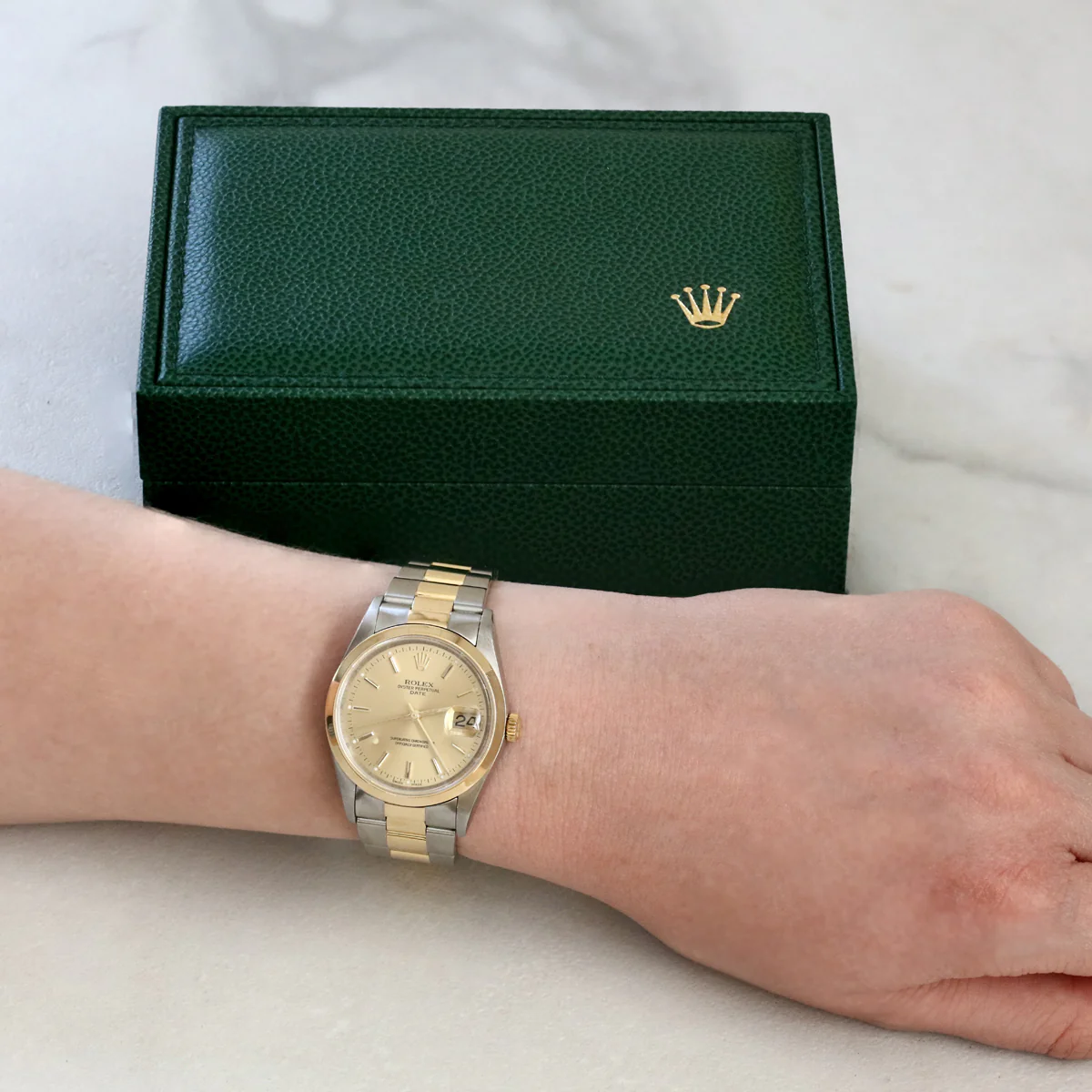 Rolex, Date 34, Yellow Rolesor | Pre-Owned | 15203 - 2003 - Image 9