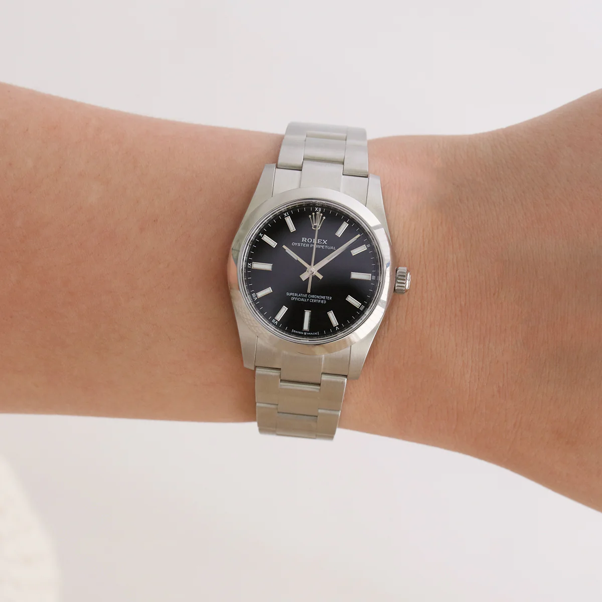 Rolex, Oyster Perpetual 34, Oystersteel | Pre-Owned | 124200 - 2021 - Image 9
