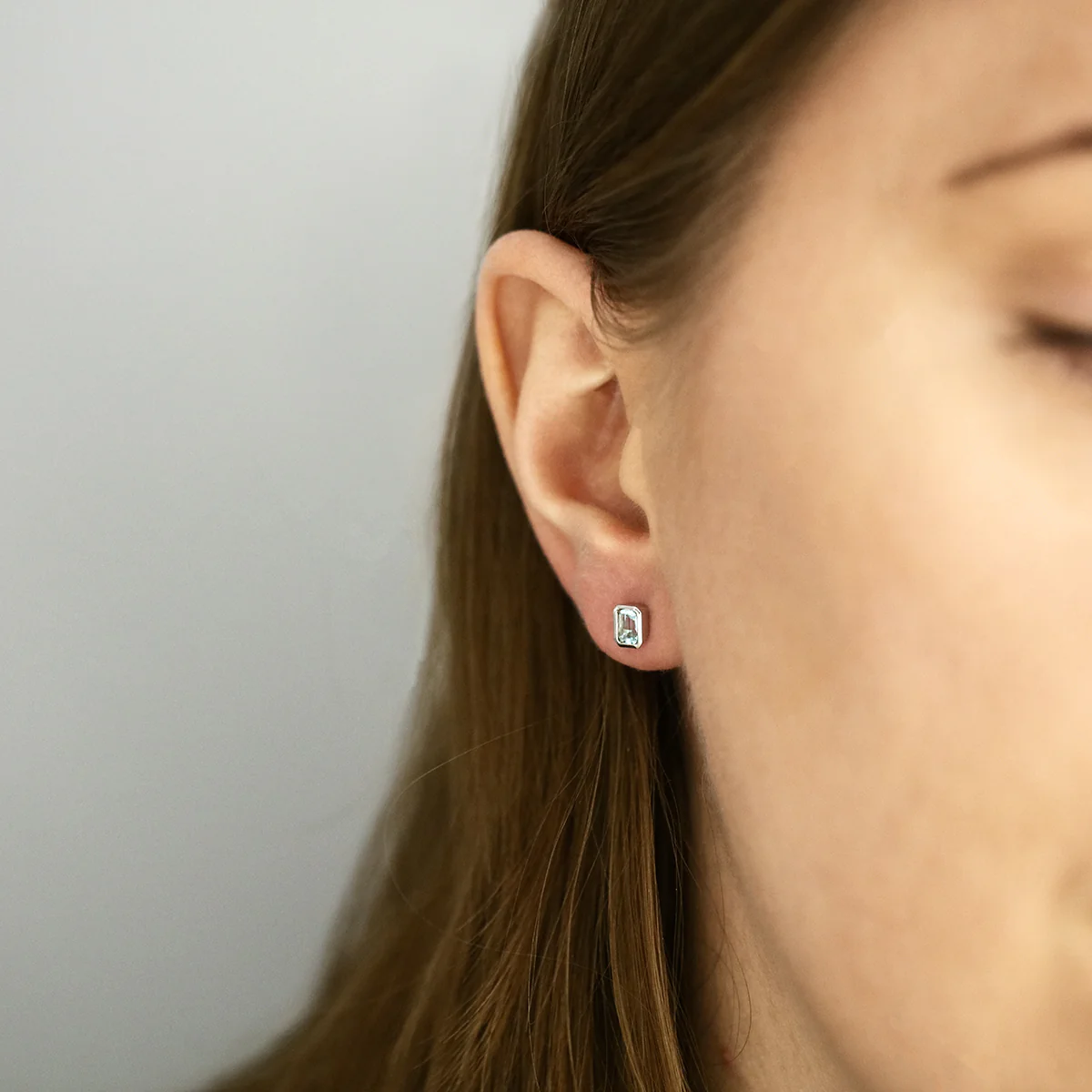 Rose Mer Collection 0.84ct Emerald Cut Aquamarine Rubover Stud Earrings | 9K White Gold - Image 5