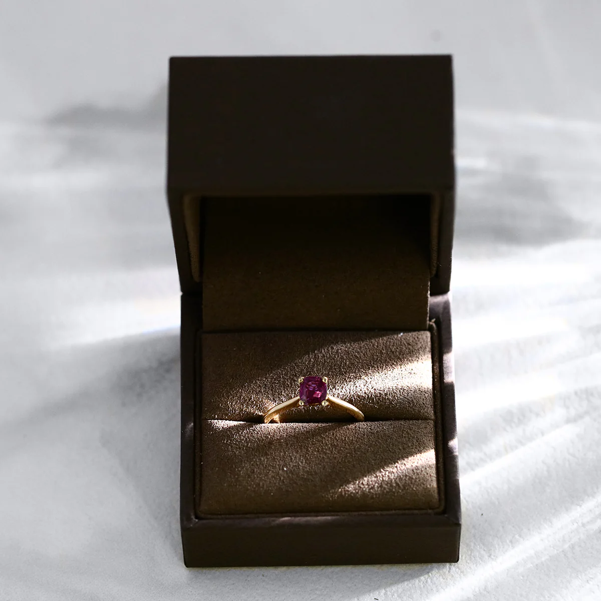 Ruby Solitaire Ring | Pre-Loved | 18K Yellow Gold - Image 7