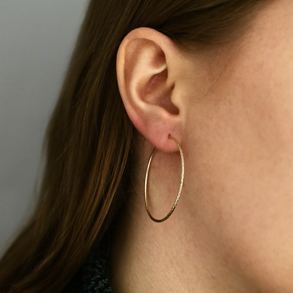 Soleil Collection 40mm Diamond Cut Hoop Earrings | 9K Solid Yellow Gold - Image 6