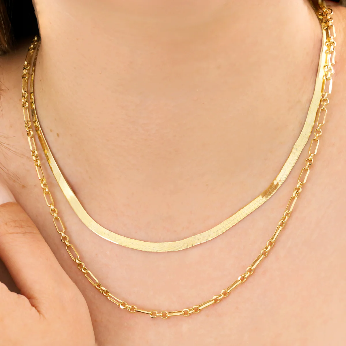 Soleil Collection 18" Figaro Necklace | 9K Solid Yellow Gold - Image 3