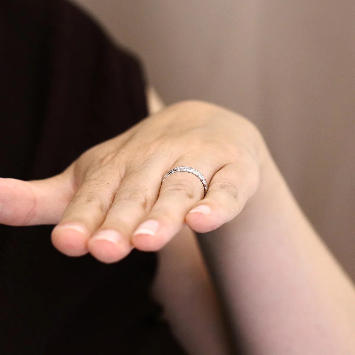 Soleil Collection Leaf Design Dress Ring | 9K White Gold - Image 8