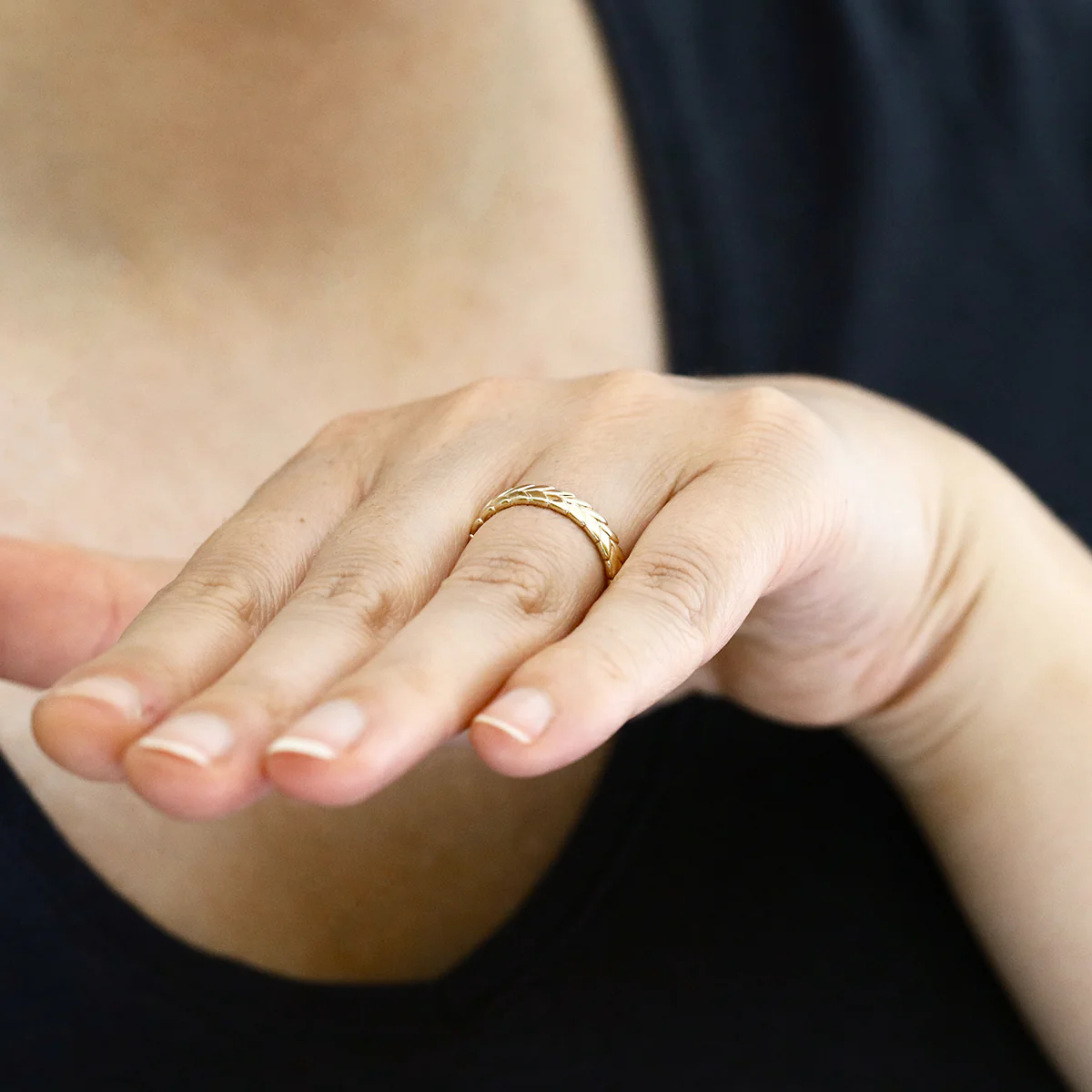 Soleil Collection Leaf Design Dress Ring | 9K yellow Gold - Image 8
