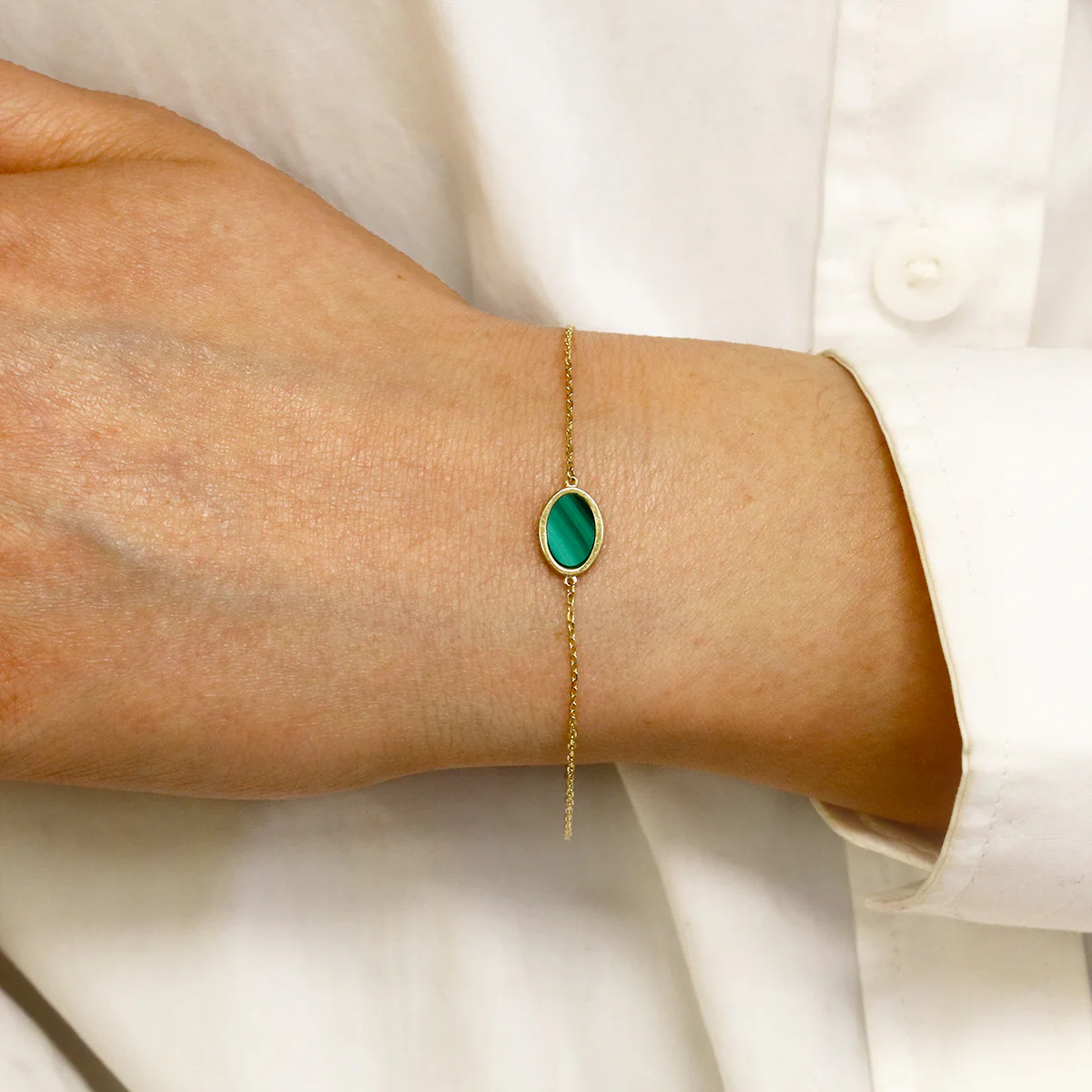 Soleil Collection Oval Malachite Bracelet 7"-7.5" |  9K Solid Yellow Gold - Image 4